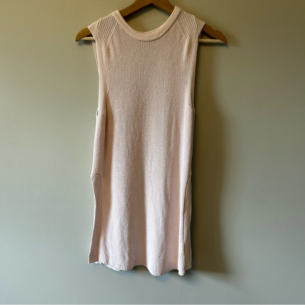 Aritzia Wilfred Long Tunic Vest Top Size Small in Baby Pink